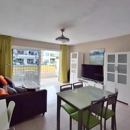 Tagara - 2 Pools, Ocean View, شقة *